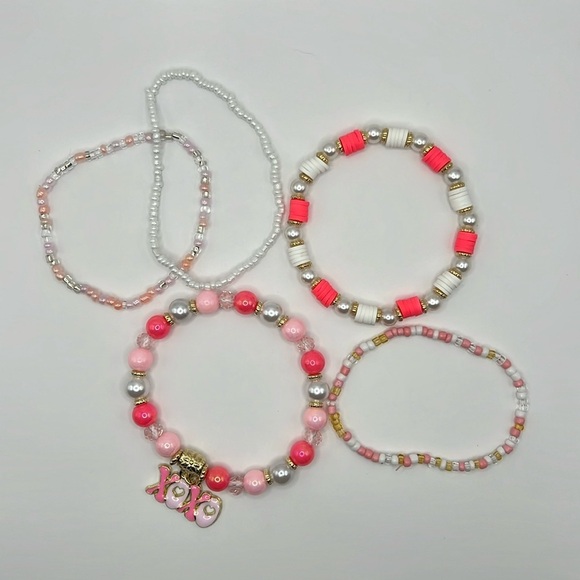 5PC XOXO Charm Pink and Faux Pearl Bracelet Stack - Picture 2 of 4